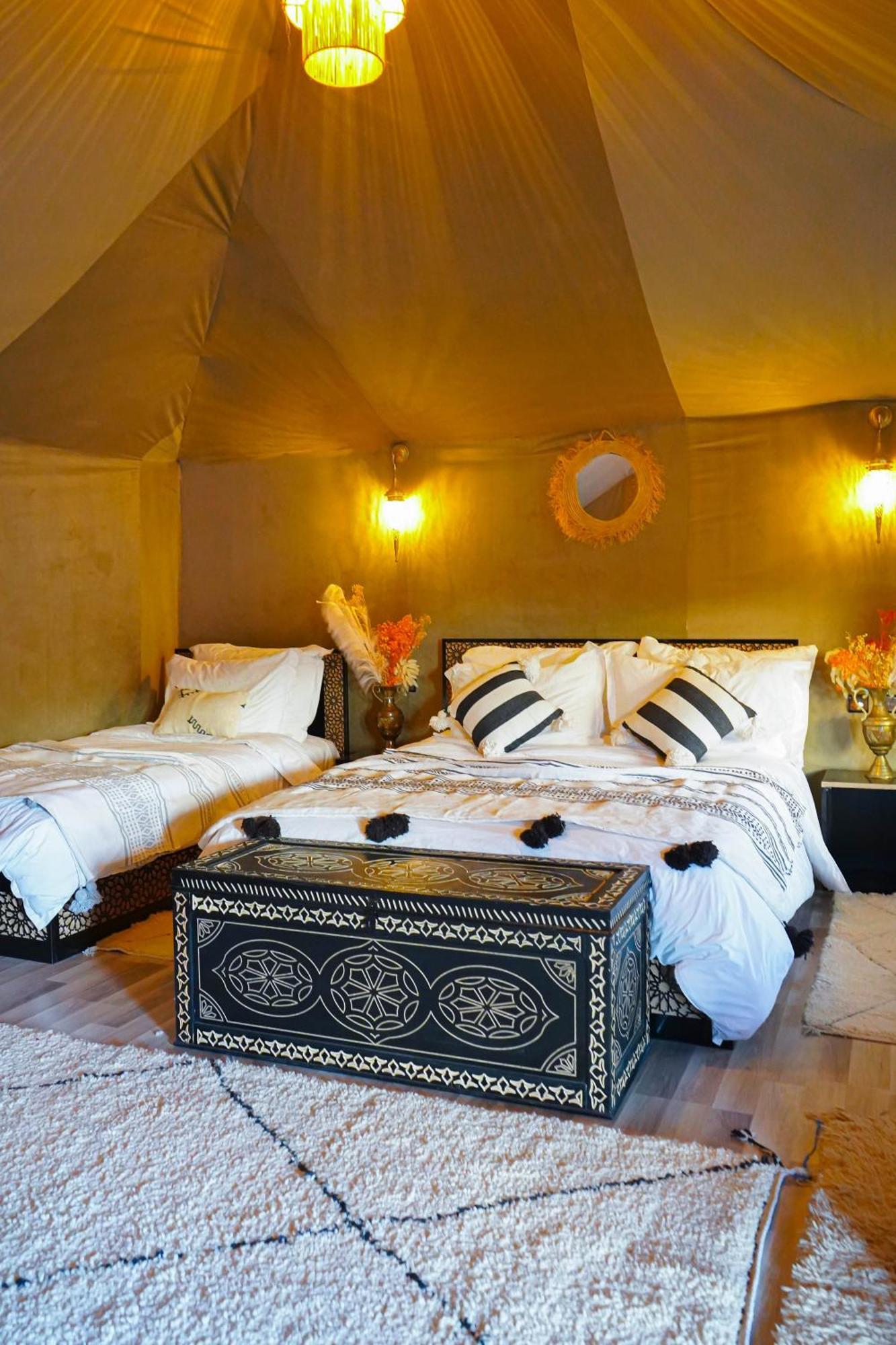 Young Luxury Camp Мерзуга Экстерьер фото