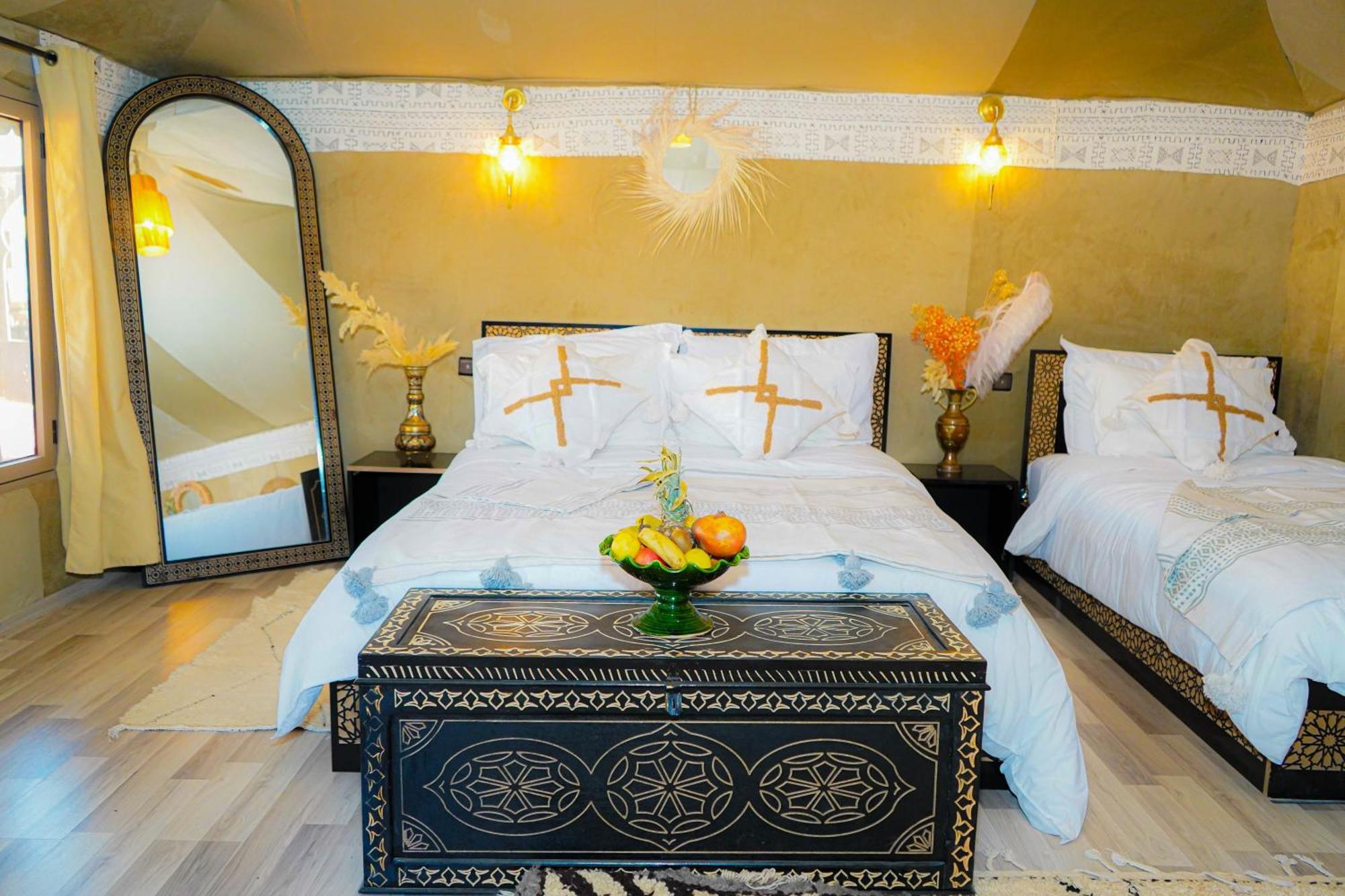 Young Luxury Camp Мерзуга Экстерьер фото
